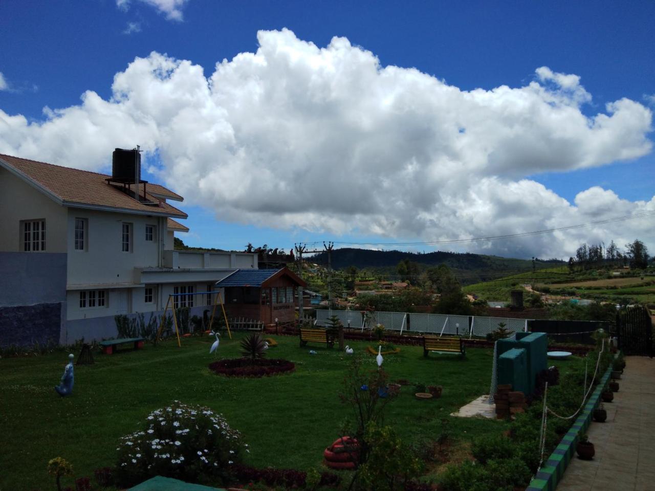 Drizzle Drop Inn Ooty Exterior foto